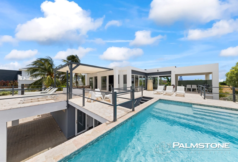 Villa Sea View avec vue sur le quartier résidentiel exclusif de Vista Royal in Vista Royal 
