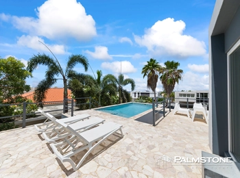 Villa Sea View avec vue sur le quartier résidentiel exclusif de Vista Royal in Vista Royal 