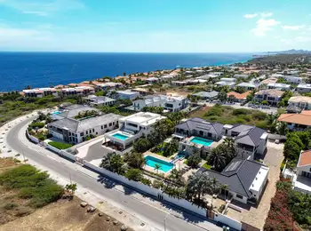 Vista Royal – terrain de 1 322 m² avec vue mer permanente in Vista Royal
